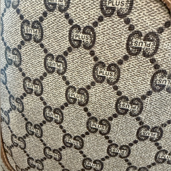 Vintage Gucci Plus Sherry line Tote - Picture 2 of 14